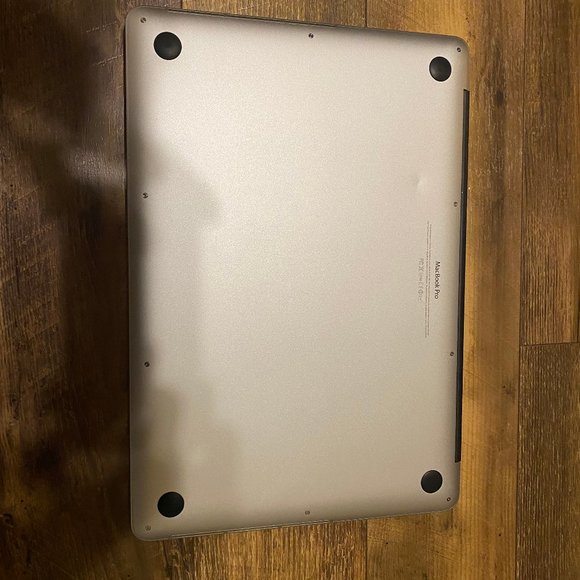 Apple MacBook Pro 15" - Picture 4 of 6